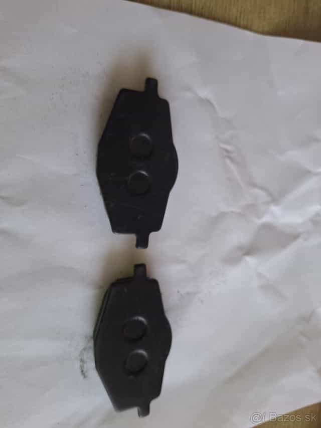 Brzdove dostičky Yamaha XT 600