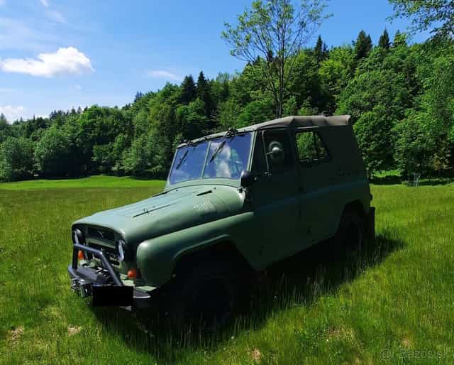 UAZ 469 2.4L Benzín