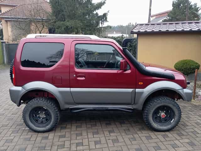 Suzuki Jimny 1.3i rv2011 Kúpené v SR