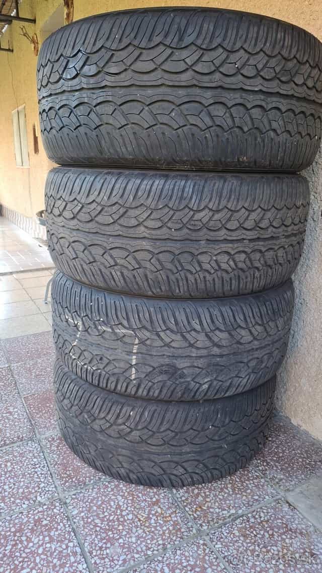 325/50 R22 116V Yokohama