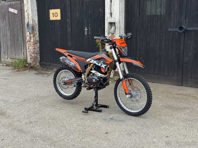 Enduro Asix XB88 300cm3  zaruka