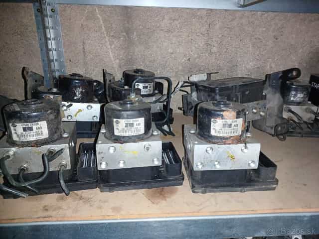 Jednotka ABS ESP Nissan Navara D40 Pathfinder R51