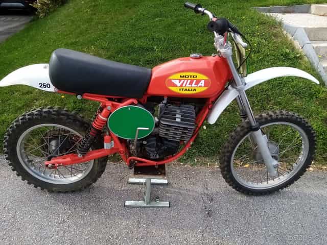 VILLA 250 1977