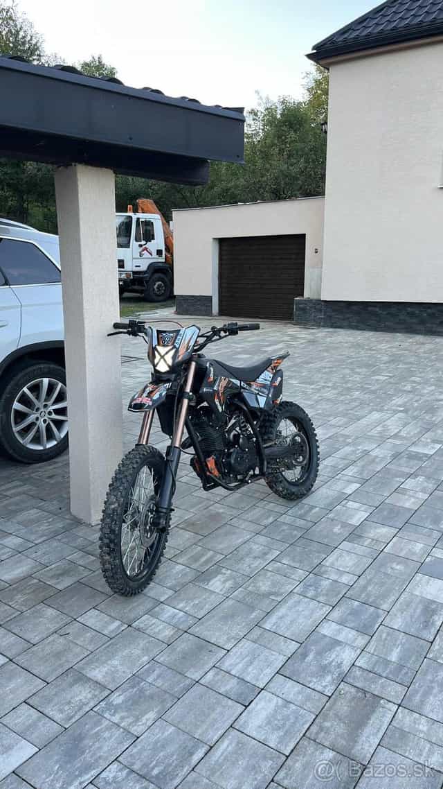 Predám motorku pitbike KXD 150 PRO