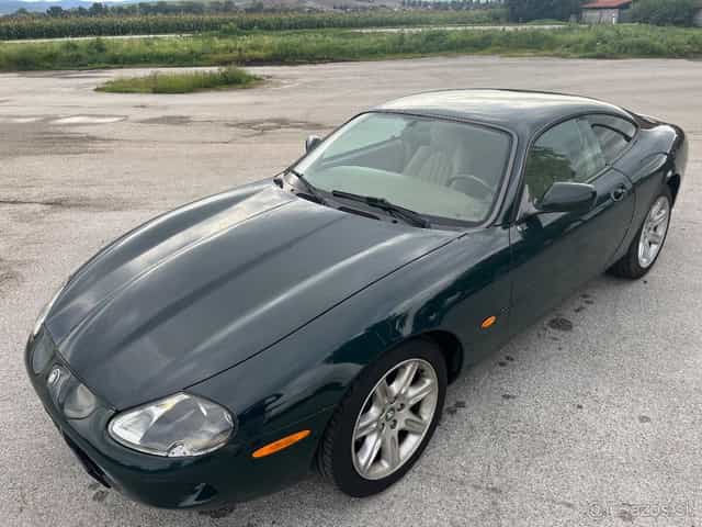 Jaguar XK8 4.0 V8