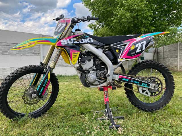 Predám Suzuki RMZ 250 – r. v. 2018 (jazdená dievčaťom)