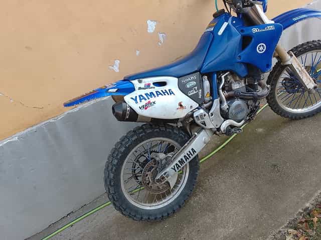 Predám Yamaha Wr 400 Rv2001