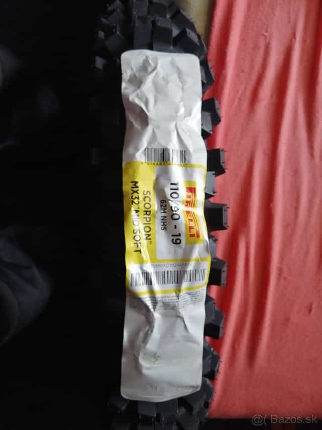 Predám motokrosové pneumatiky Pirelli Mid Soft 32 110 90 19