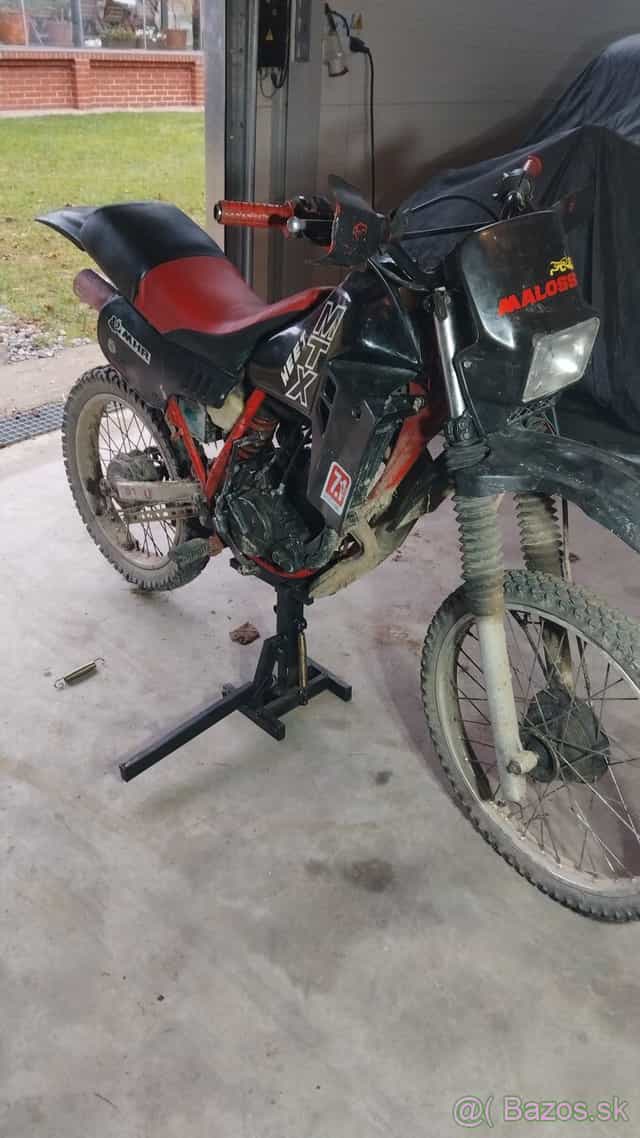 Vyrobím a predám zdvihák na motorku.