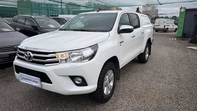 Toyota Hilux DC 2.4 I D-4D Live 4x4
