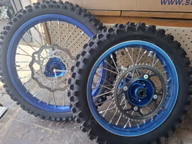 Yamaha YZ 85 komplet kolesá + pneu