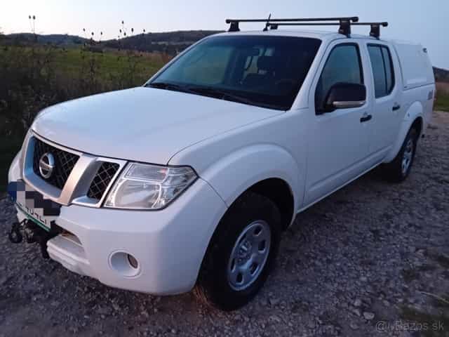 Predám Nissan Navara 4x4 2,5 dci DPH nová STK