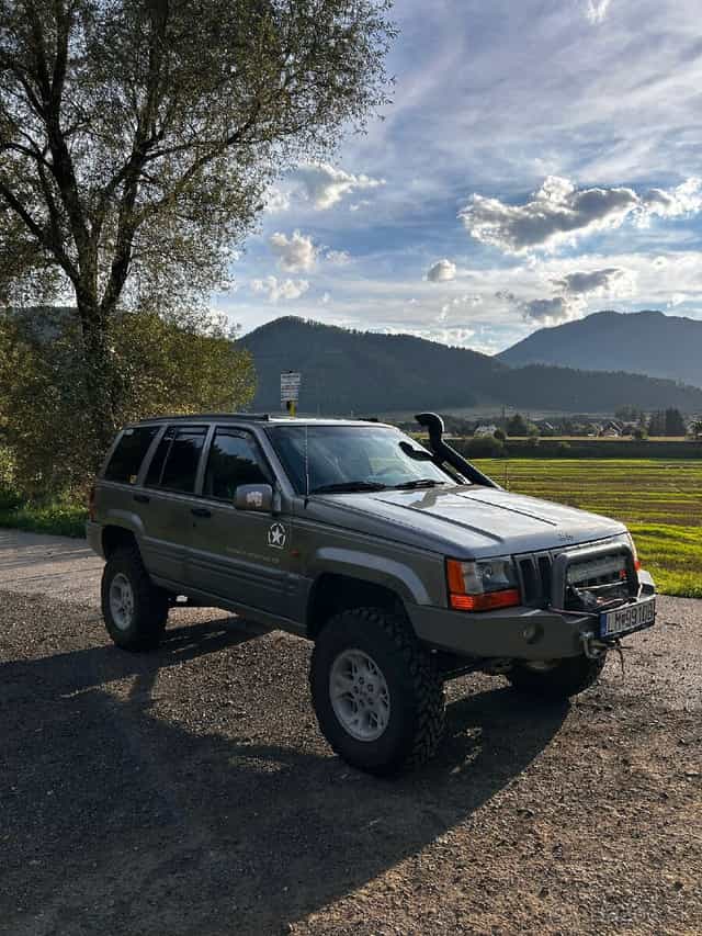 Jeep Grand Cherokee ZJ 5.2 LPG