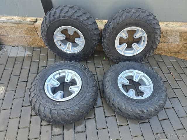 Kolesa Can am 4x136 r12