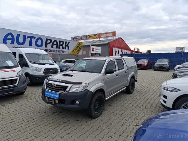 Toyota Hilux DC 2.5 I D-4D Terra