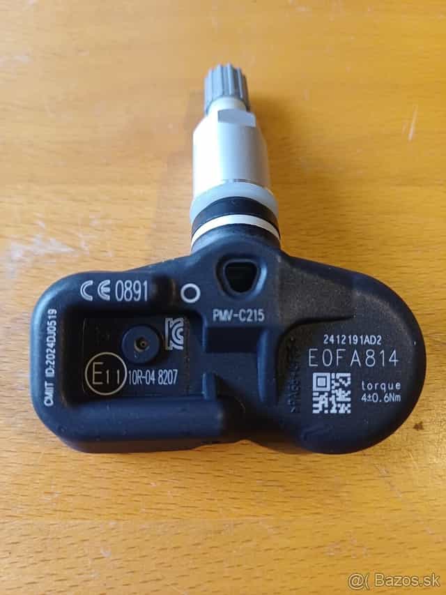 Snímač tlaku pneumatík