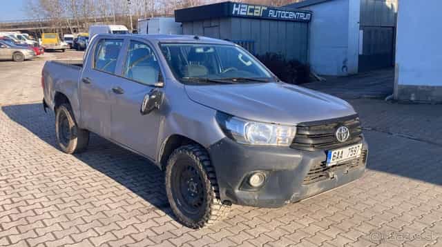Toyota Hilux 2.4