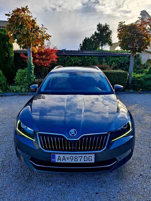 Škoda Superb 2016 CANTON KESSY FRONT ASSIST MRTVÝ UHOL