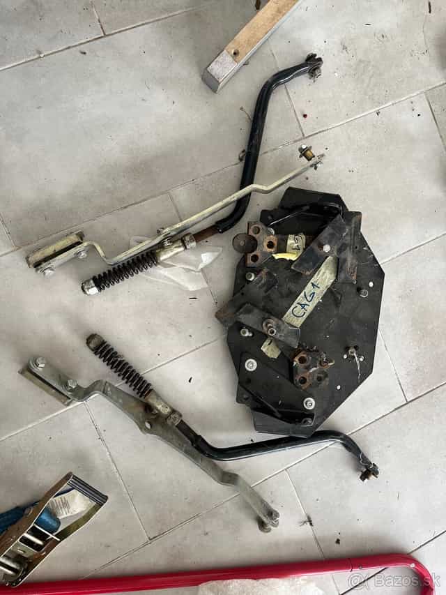 Adaptery na snezne pasy