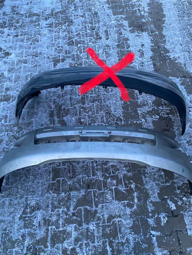 Predný nárazník Toyota Hilux