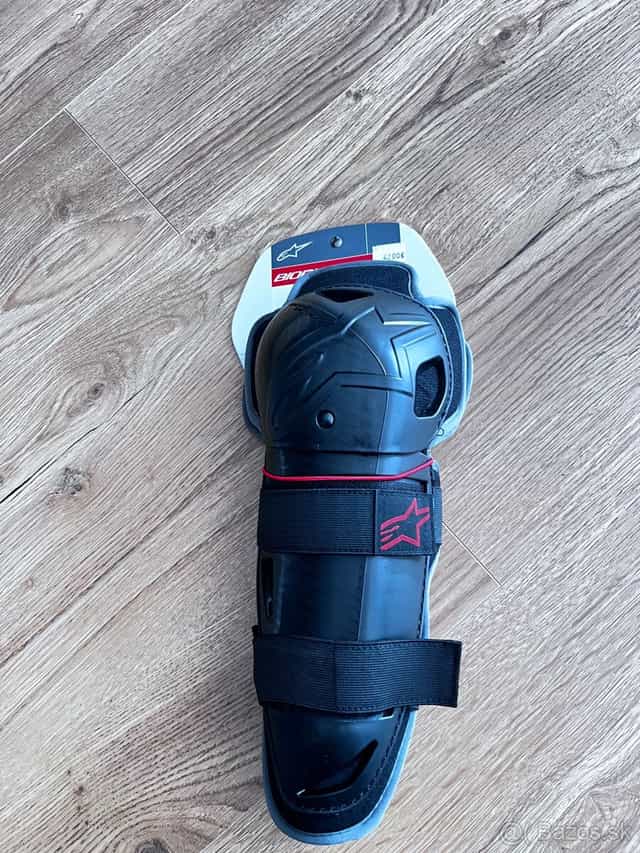 Chrániče kolien alpinestars(nové  v originálnom balení)