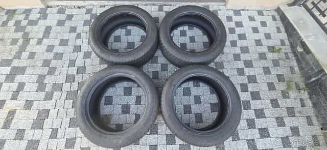 Goodyear UltraGrip 255/50 R19 RSC zimné