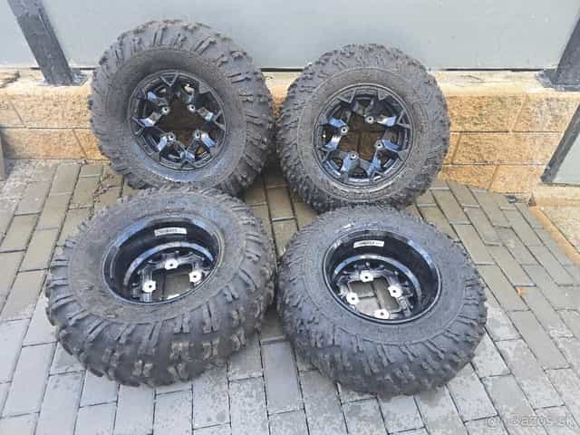 Kolesa Can am 4x136 r12