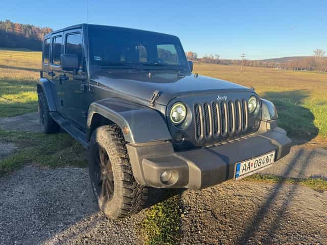 Jeep Wrangler 2.8CRd Sahara automat
