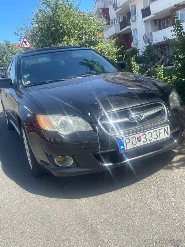 Predam subaru legacy 2.5 manual 129kw rv.2009