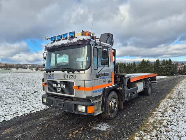Odtahový speciál MAN M90 18.272