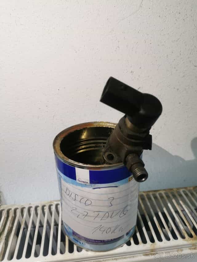 Predám 1ks vstrekovača land rover 3 / range rover sport 2.7