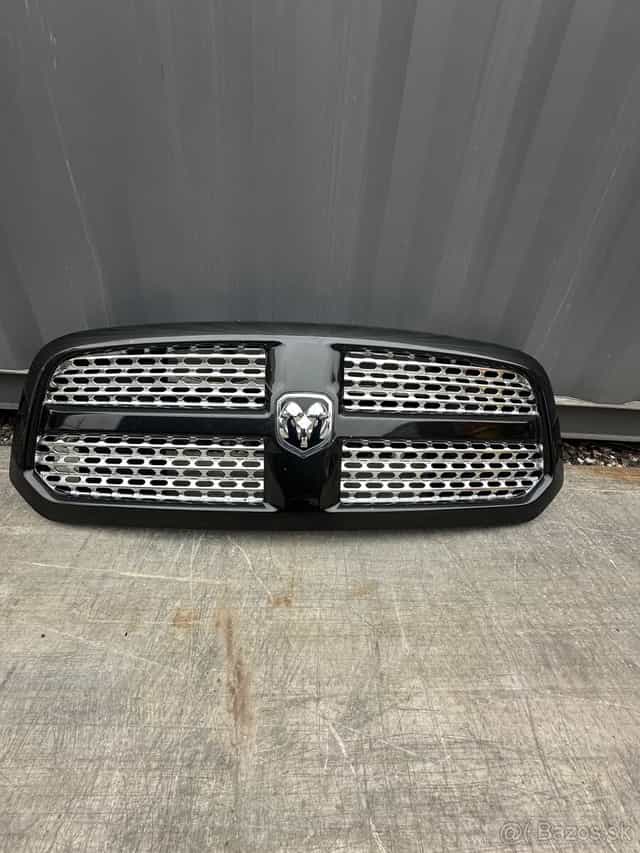 Predná maska Dodge RAM 1500
