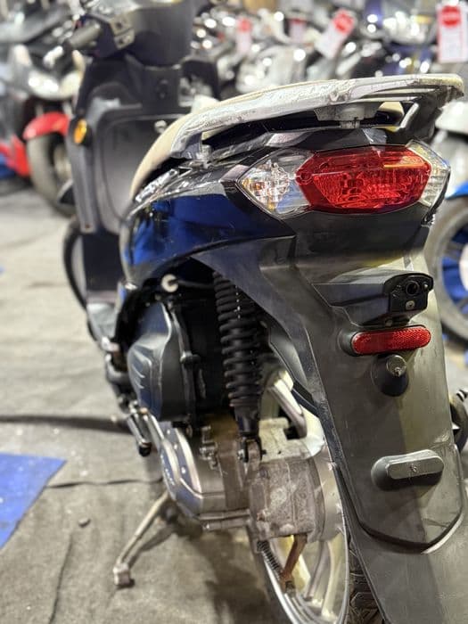 Vand scuter Peugeot Tweet