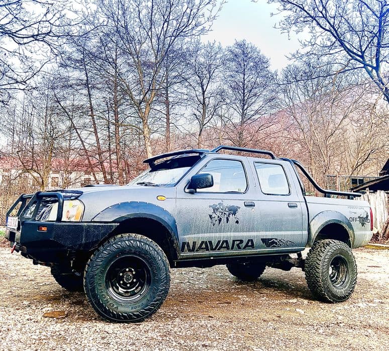Nissan Navara D22 2009 ( nu hilux , l200 , ranger )