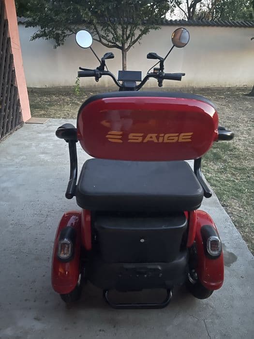 Scuter electric cu trei roți (model Saige Rabbit)
