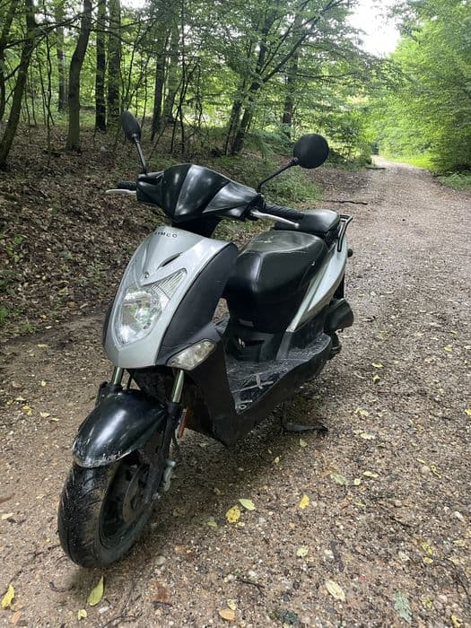 Vând scuter kymco agiliti 50 4t