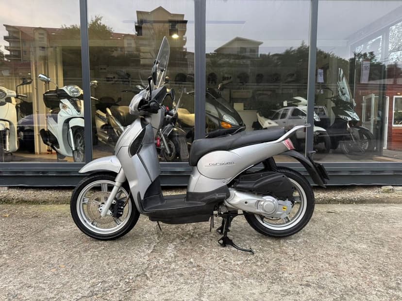 Scuter Aprilia Scarabeo 125 cc -GARANTIE - TRANSPORT GRATUIT-