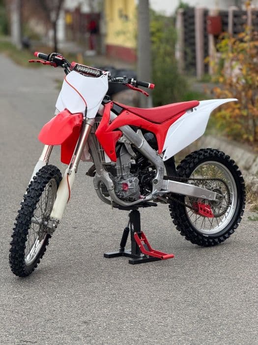Vând Honda CRF 250R 2013 impecabil/Injecție/2650€neg!