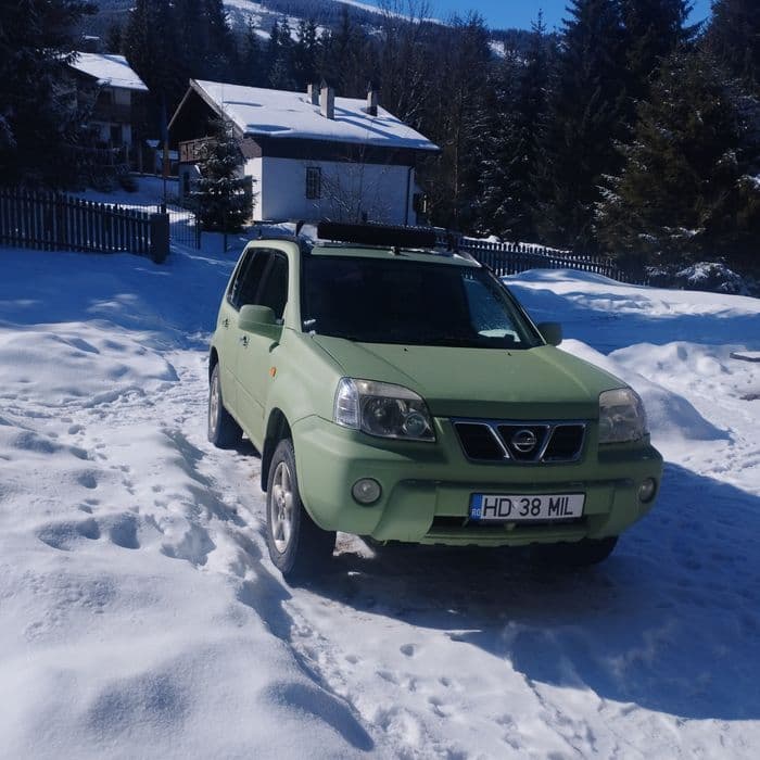 Vînd Nissan Xtrail T30