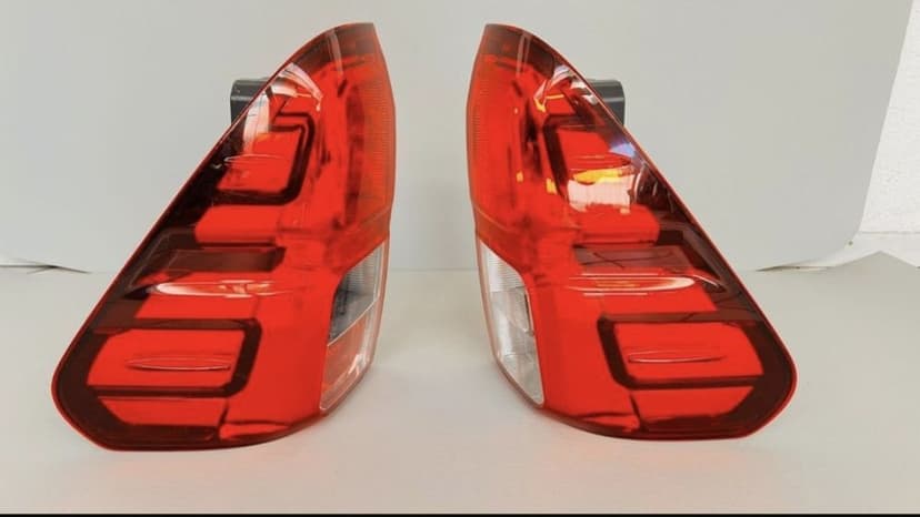 Oglinda Oglinzi Originale Toyota Hilux.  Bara fata. Spate. Stopuri