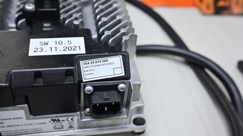 Husqvarna EE 5 / KTM SX-E5 incarcator statie incarcare Delta-Q