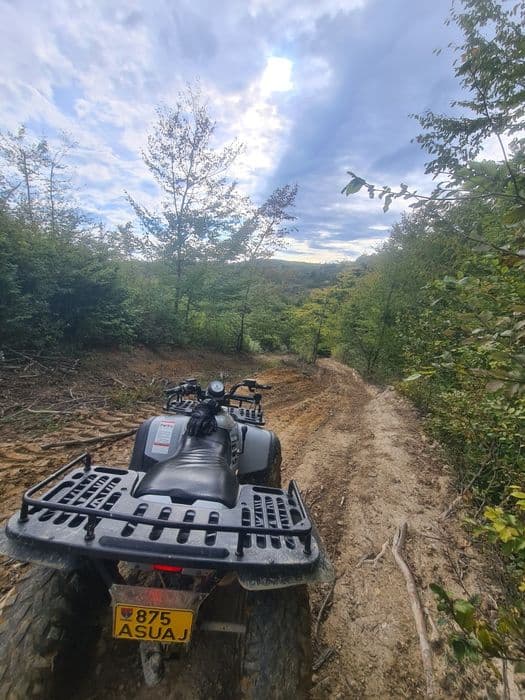 Vând atv polaris magnum 330