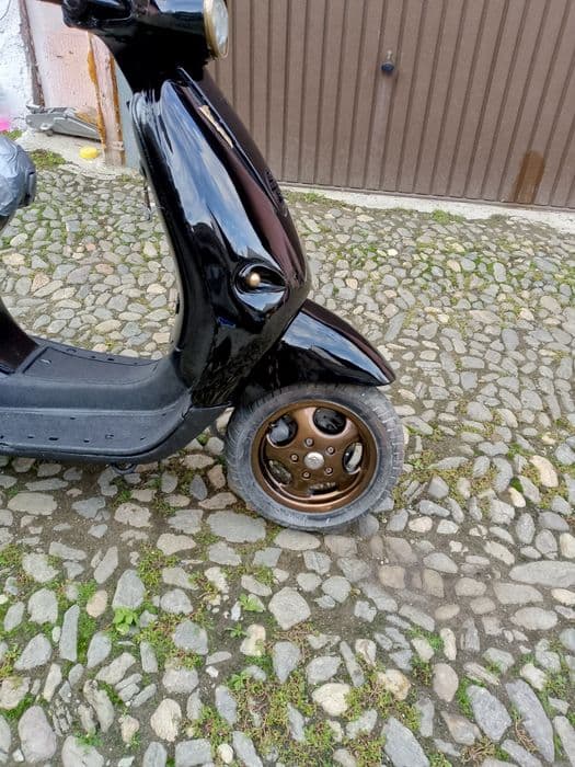 Piaggio vespa et2 ( 300 € )