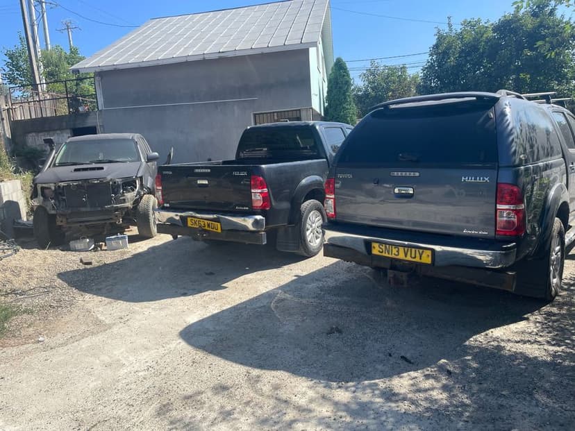 Dezmembrez Toyota Hilux 2006-2020