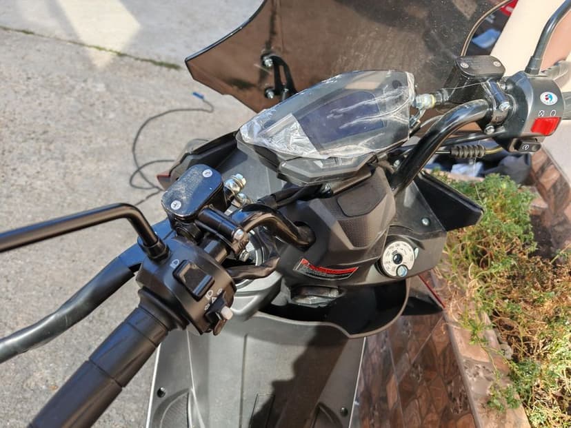 Vând scuter 125 nou