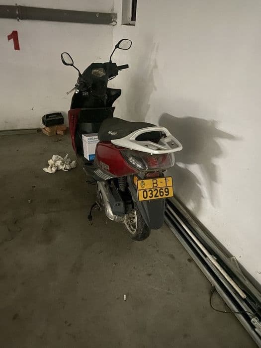 Scuter ReVolt Rs5 - 49 cc (fabricat 2022)