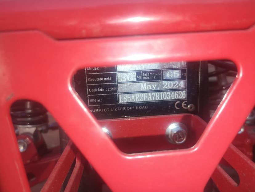 Vând ATV copii aproape nou