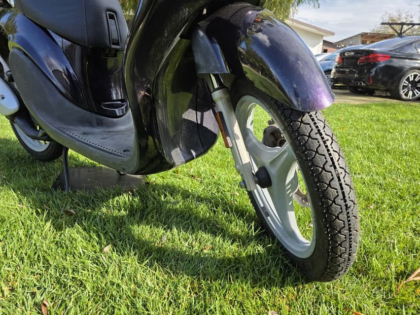 Vand scuter YAMAHA,1000 euro