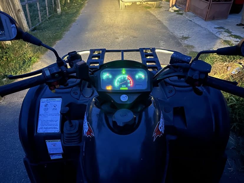 Vând Atv CF Moto