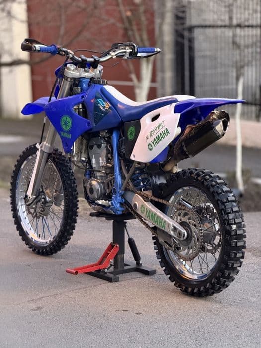 Vând Yamaha WR400 Enduro/Stare foarte bună/1895€neg!